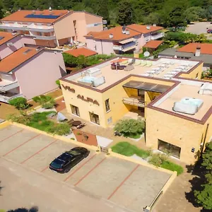 https://villa-alpa.in-istria.net