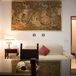 https://luci-di-s-chiara.hotels-amalfi.com